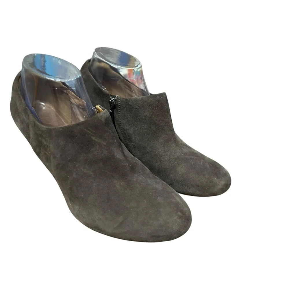 Clarks elevated design